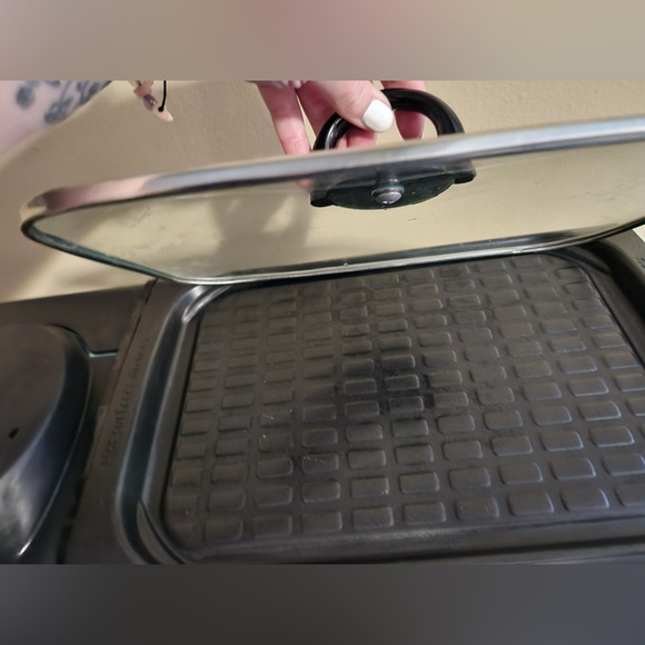 Nortalgia coffee maker/ griddle/ toaster oven all in one gently used! - Picture 2 of 6